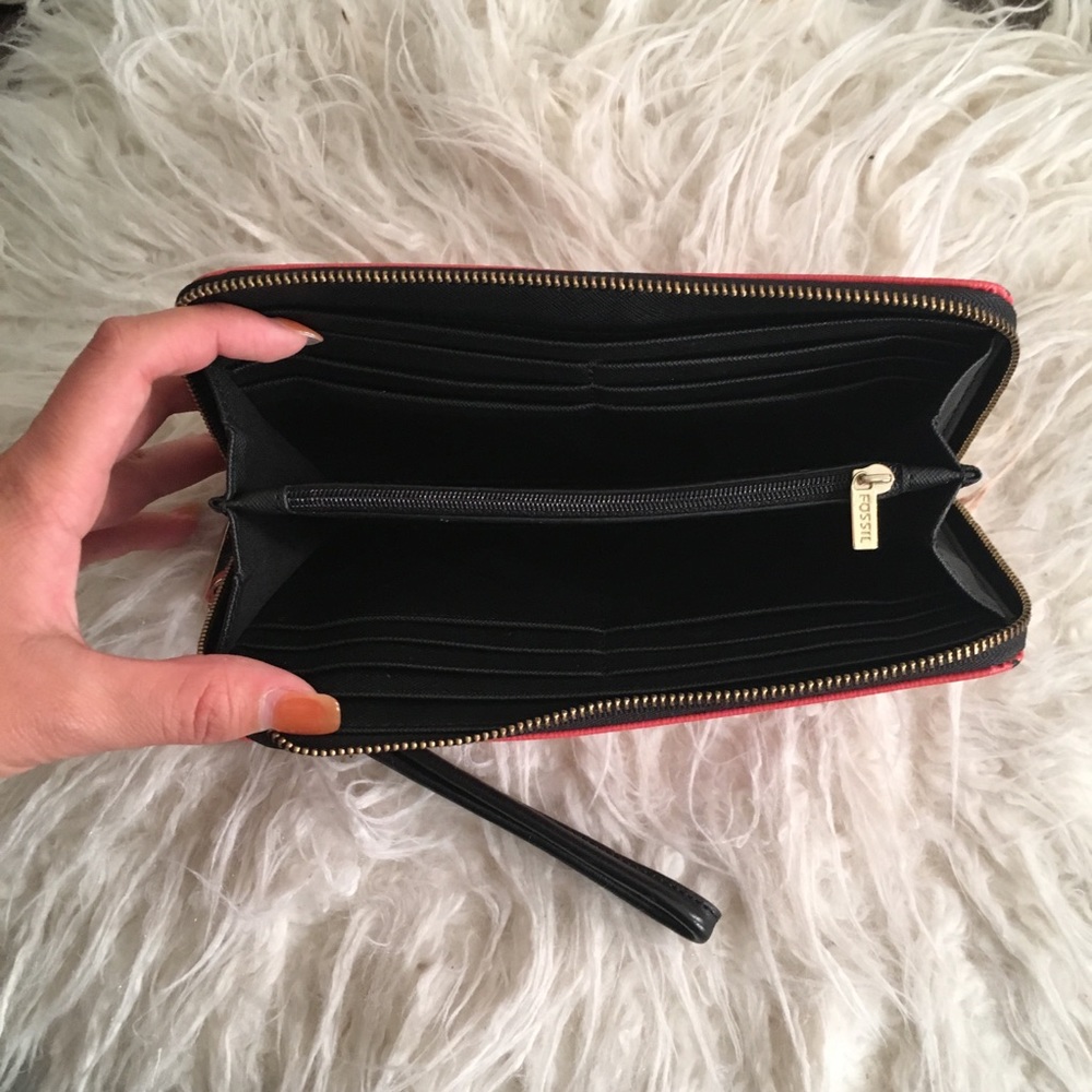 Fossil Large Wallet - image 2